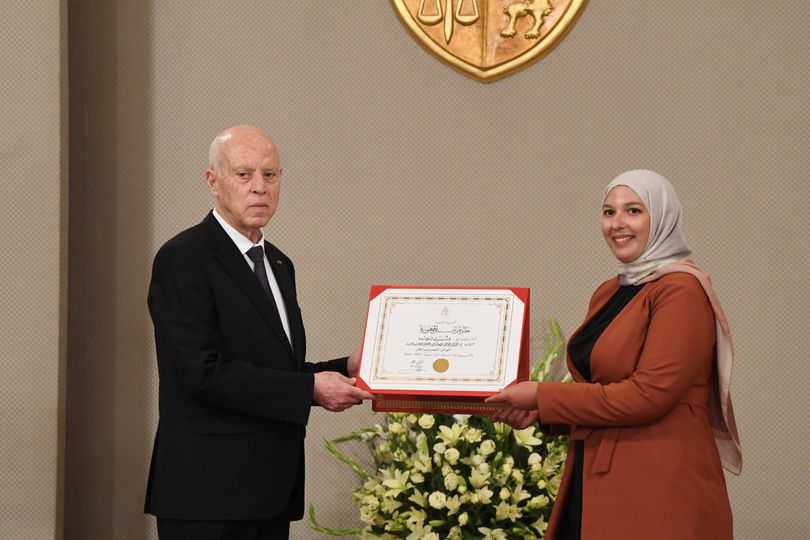 Octroi du prix Présidentiel de Yosra DHOUIB 3LSE