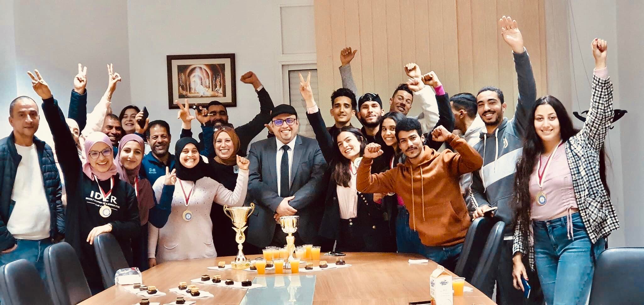 تكريم الطلبة المتوجين في جميع المسابقات الجامعية  avril 2022