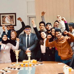 تكريم الطلبة المتوجين في جميع المسابقات الجامعية Avril 2022